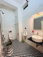 Ducha, cabezal de ducha tipo lluvia, artículos de tocador gratuitos