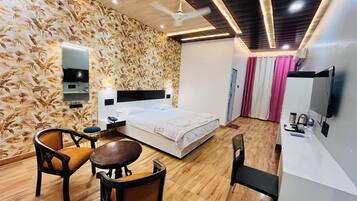 Quarto triplo | Berços (sobretaxa), camas extras/dobráveis (sobretaxa)