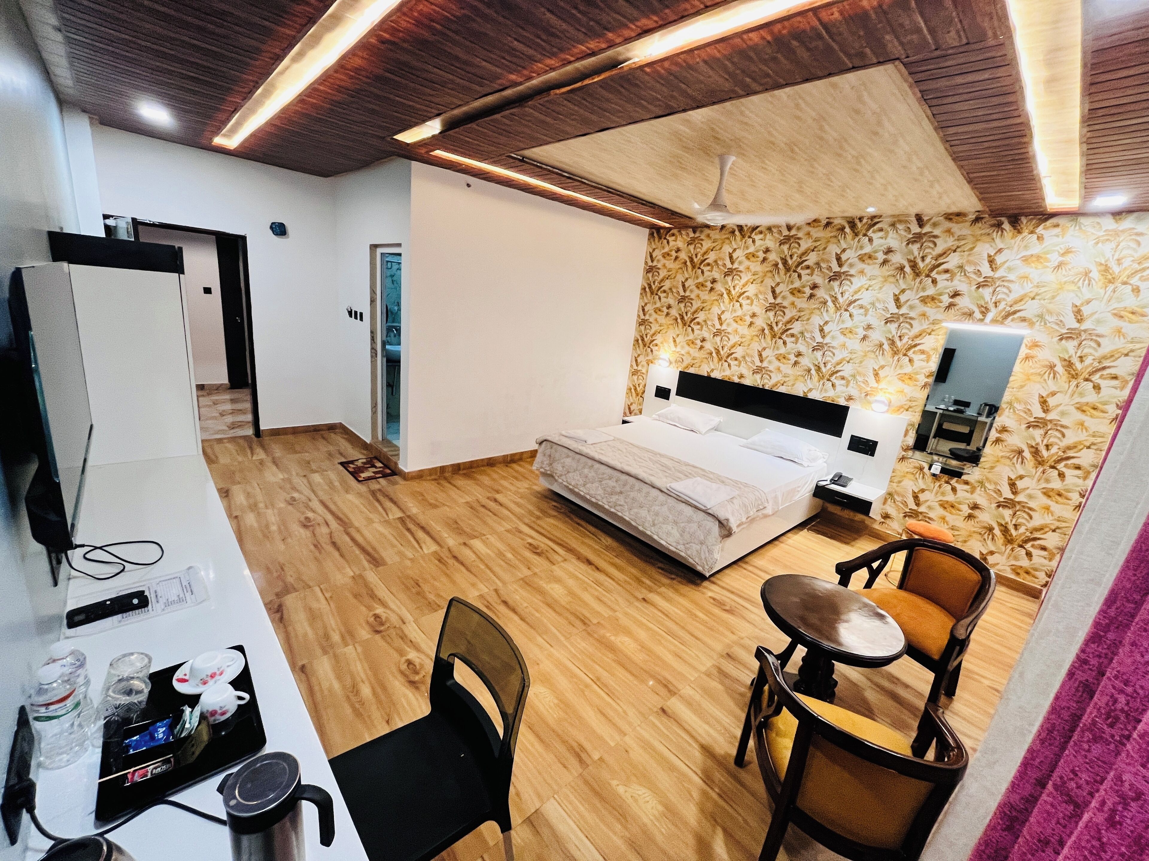 Triple Room | Cribs/infant beds, rollaway beds, free WiFi, bed sheets