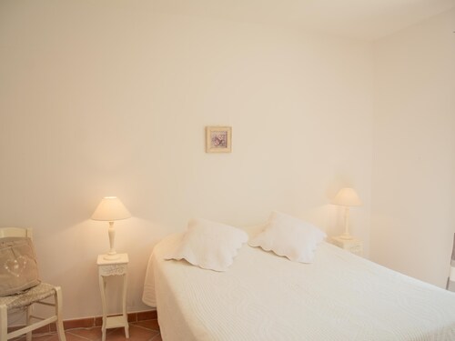 Provencal villa with private pool, near Cotignac
