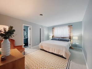 3 bedrooms, desk, free WiFi - Beautiful Three Bedroom one story house on quiet street (Richmond)