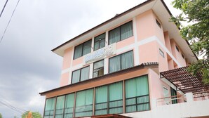 Unclassified image, 2 of 39, button - Tipsiri Place (Chiang Mai)