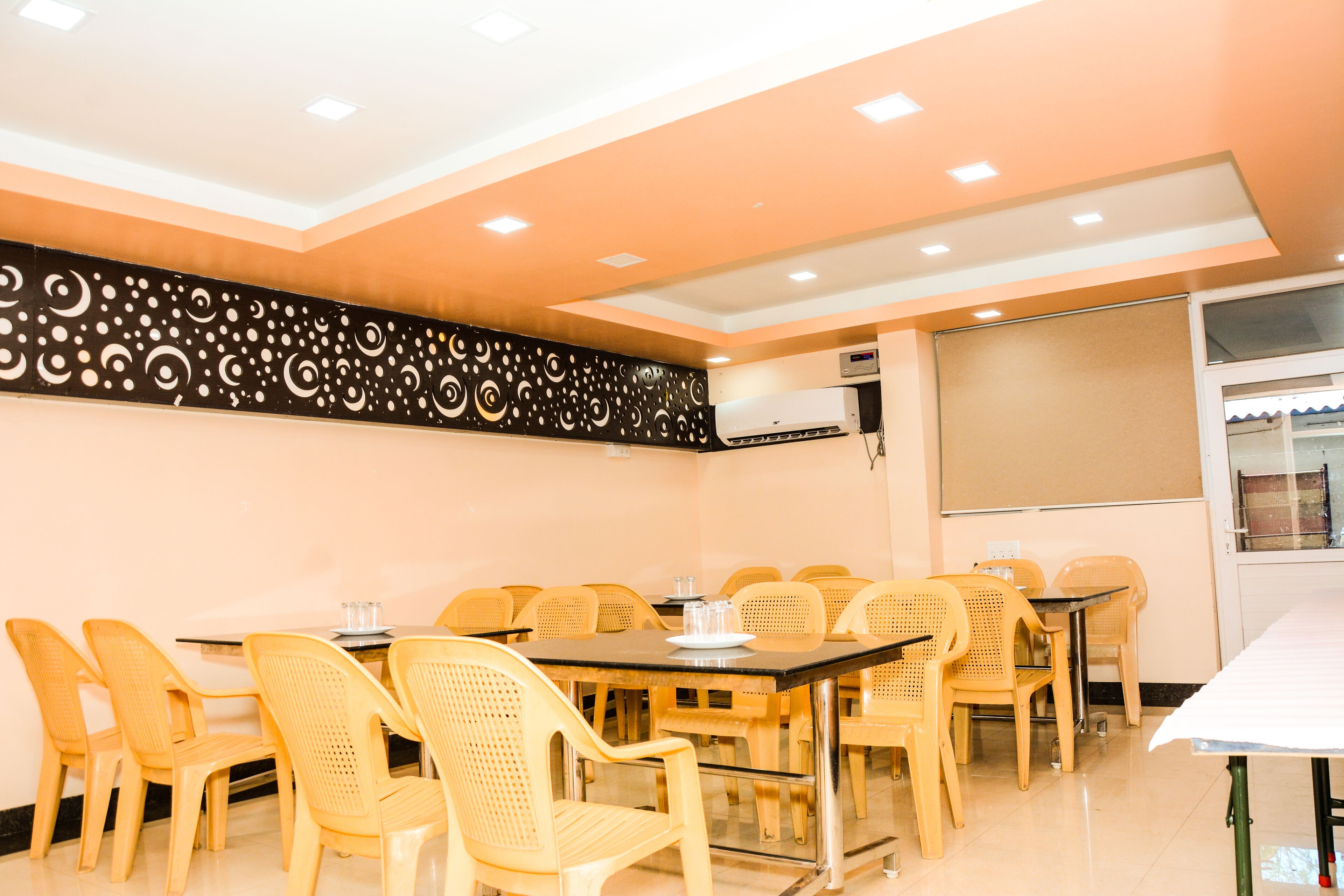 Nhà hàng