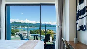 Habitación estándar con 2 camas individuales, balcón, vistas al mar | Vistas del balcón