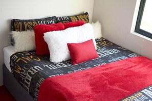 2 多间卧室、WiFi