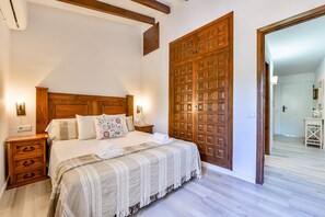 1 غرفة  نوم ومكواة/لوح كي وواي فاي مجانًا وملاءات أسرّة