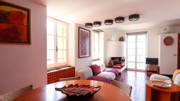 2 habitaciones, tabla de planchar con plancha y wifi