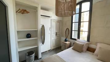 1 quarto, Wi-Fi de cortesia, roupa de cama
