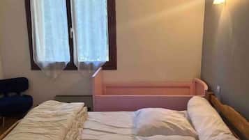 4 chambres, fer et planche Ă  repasser, Wi-Fi
