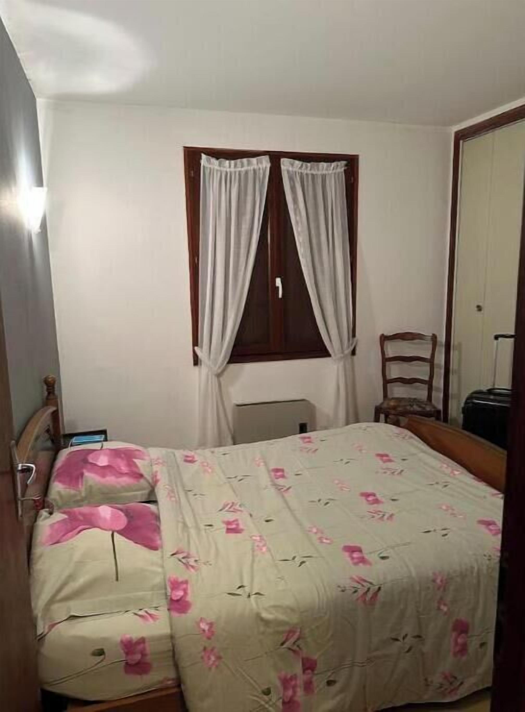 4 間睡房、熨斗/熨衫板、Wi-Fi