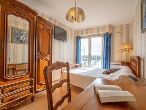 1 chambre, fer et planche à repasser, Wi-Fi