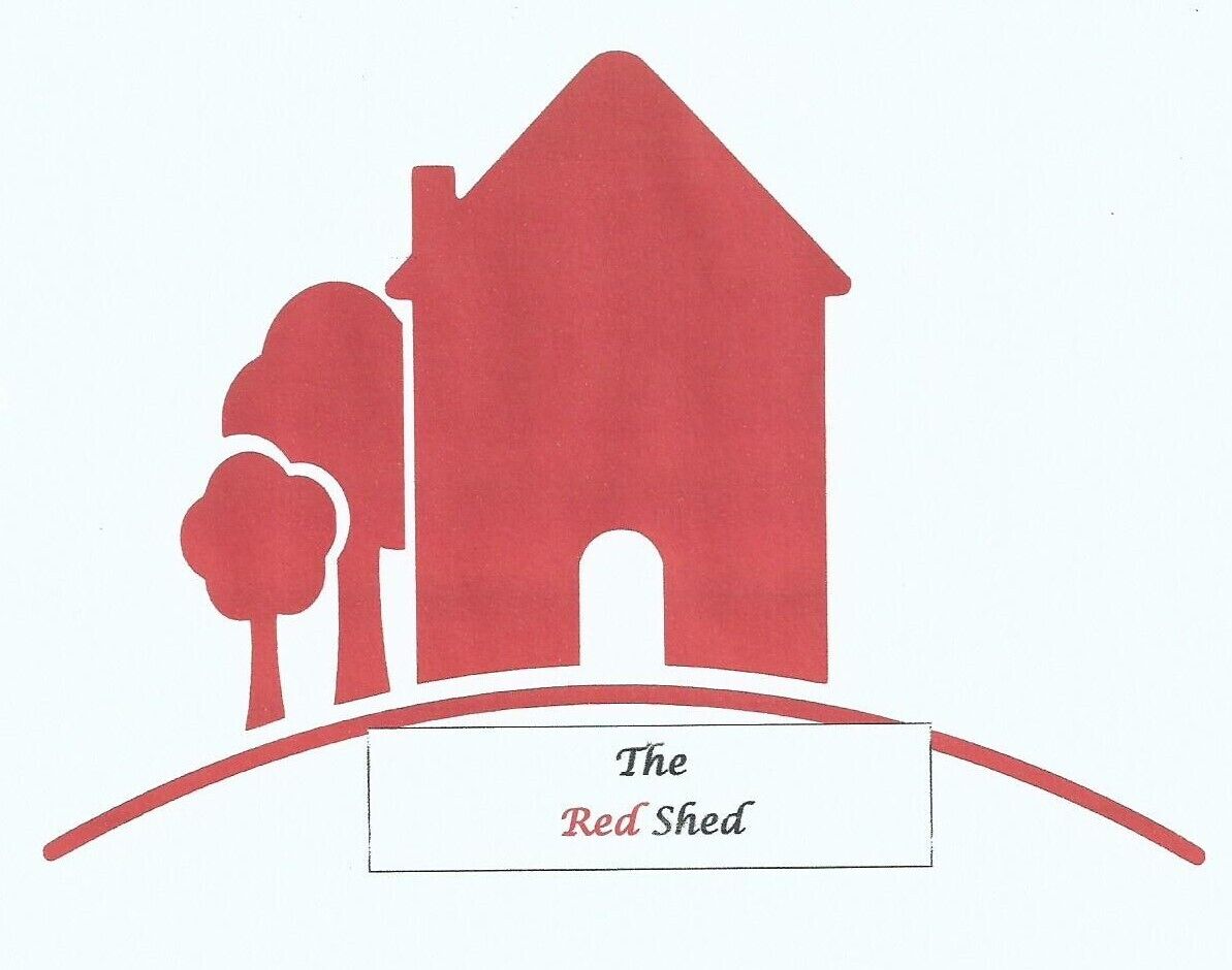 Et stiliseret rødt hus med et træ og en tekstetiket med teksten "The Red Shed".
