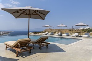 Outdoor pool - Muro Suites (Mykonos)