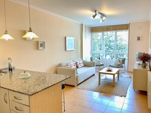 TV, offices - The Cliffs - Mansión del Indiano I (Viveiro)