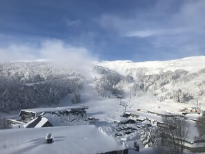 Skidåkning och snöaktiviteter