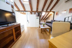 Deluxe Penthouse | Room amenity - Apartamentos Huertas (Madrid)