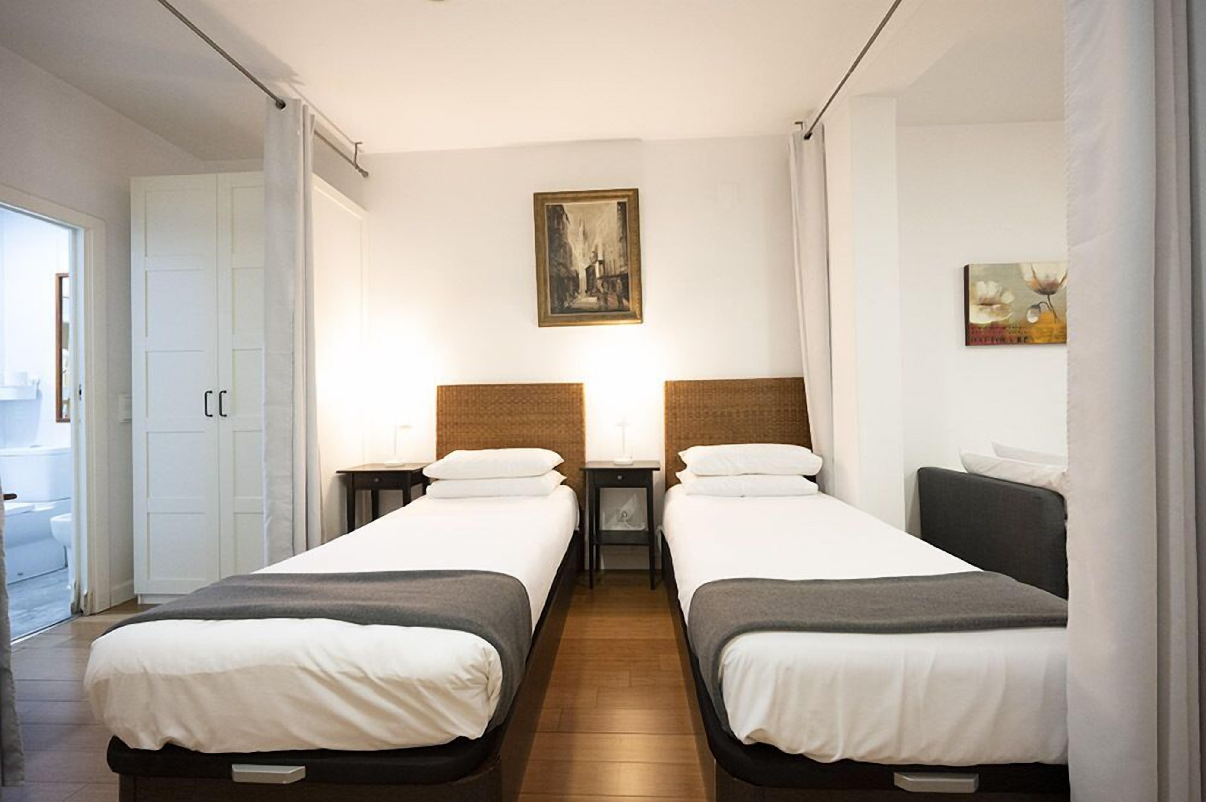 舒適樓中樓客房 | 高級寢具、羽絨被、書桌、手提電腦工作空間