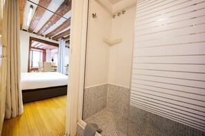 Comfort Studio | Room amenity - Apartamentos Huertas (Madrid)