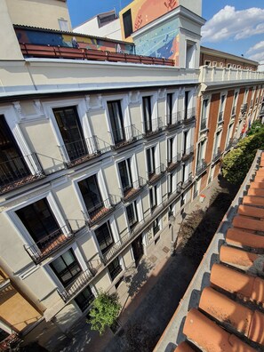 Deluxe Penthouse | Terrace/patio - Apartamentos Huertas (Madrid)