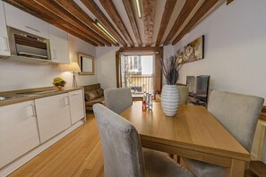 Comfort Studio | Room amenity - Apartamentos Huertas (Madrid)