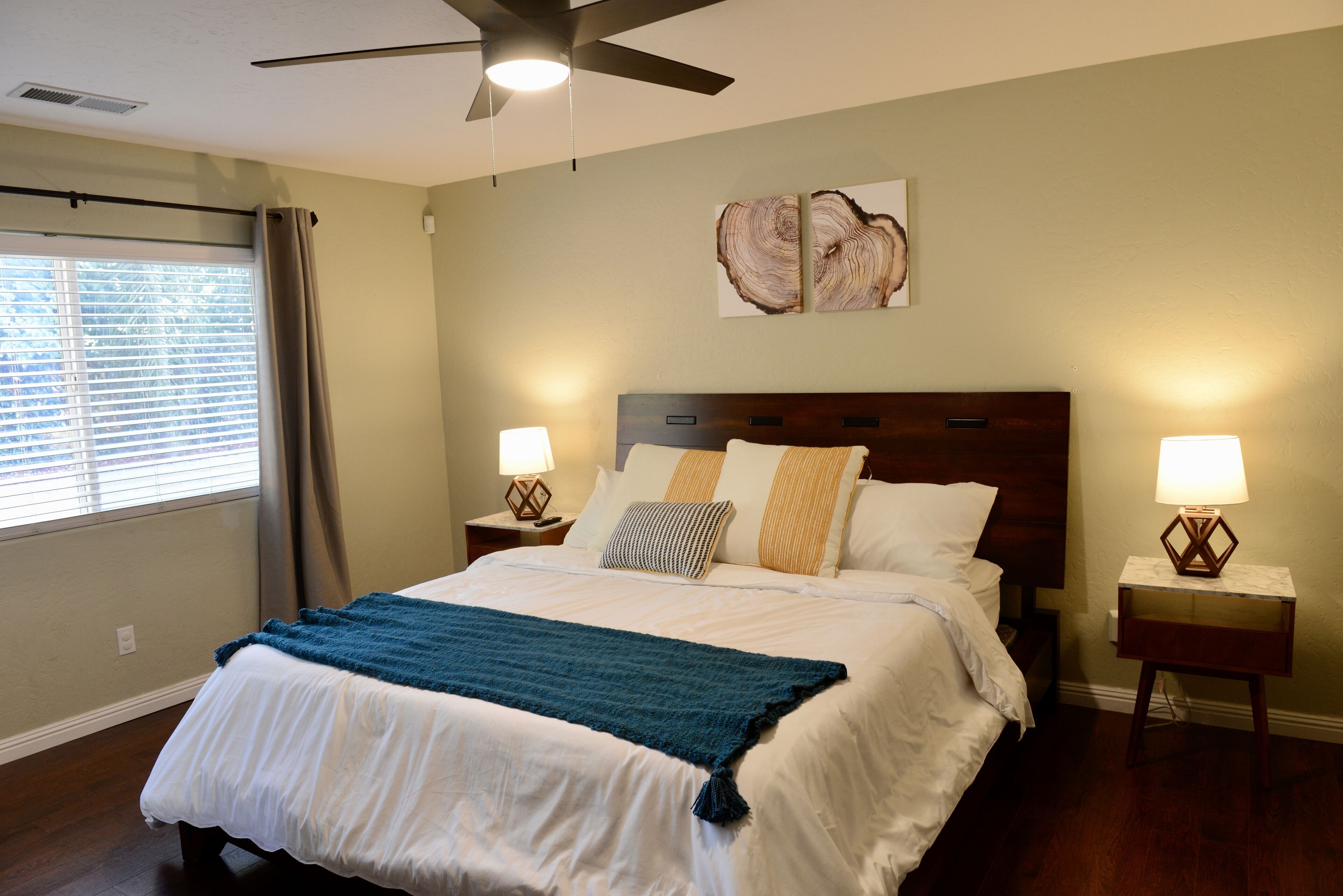 4 Schlafzimmer, Bügeleisen/Bügelbrett, kostenloses WLAN, Bettwäsche