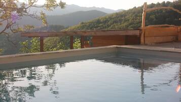 Piscine extérieure, piscine chauffée