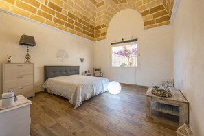 2 quartos, ferros/tábuas de passar roupa, Wi-Fi de cortesia