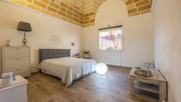 2 camere, ferro/asse da stiro, Wi-Fi gratuito, lenzuola