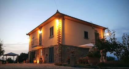 Apartment 'Vencaglia Casa del Nonno Bingheri' with Private Terrace & Wi-Fi