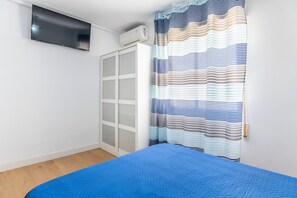 2 habitaciones, tabla de planchar con plancha y wifi gratis 