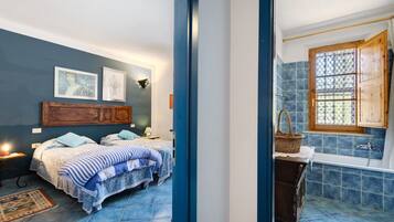 2 makuuhuonetta, silitysrauta/-lauta, ilmainen Wi-Fi, vuodevaatteet