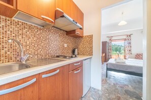 Fridge, microwave, stovetop, coffee/tea maker - Studio "Arianna Studio Ground Floor 5" with Sea View, Shared Pool & Wi-Fi (Corfu)