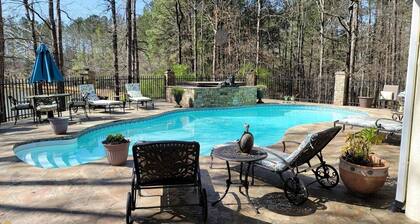 Villa Encanto-Lakefront-Pool/Spa. Near Atlanta