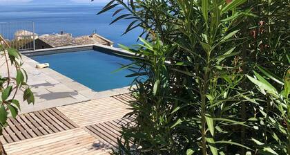 Villa HUGO , neuf, pour 8personnes, piscine chauffée