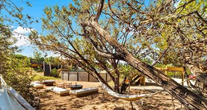 La Estrella | Hill Country Tipi + Pet Friendly