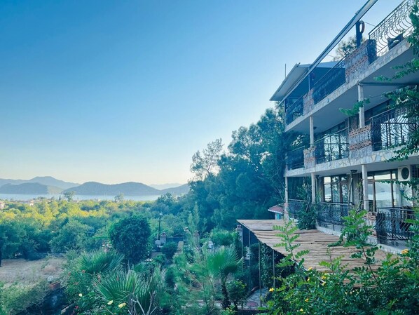 Front of property - Söğüt Taş Otel (Marmaris)