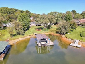 Exterior - Red Door Retreat House On Lake Chatuge (Hiawassee)