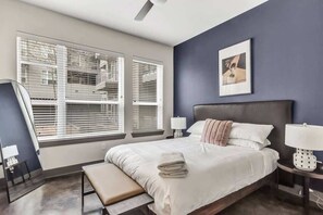Iron/ironing board, WiFi, bed sheets - Boulevard Stays Elegant 1BR Pool, Gym, Parking (Richardson)