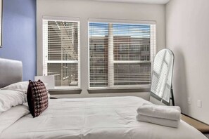 Imagen sin descripción, 4 de 33, botón