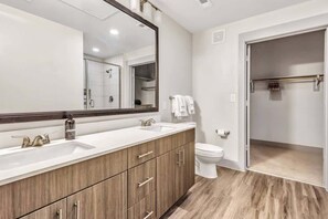 シャワー付き浴槽、シャンプー