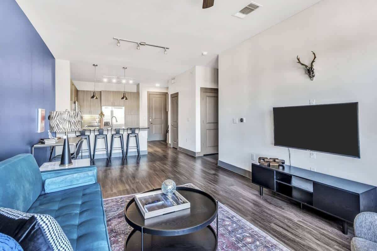 Tv, Netflix, streamingtjänster och kontor