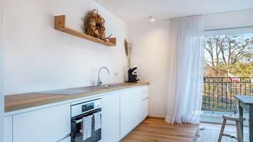 Réfrigérateur, four, plaque de cuisson, lave-vaisselle