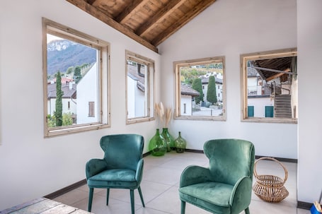 Interior. Apartment "Eichhof Thymian" with Private Covered Terrace, Shared Garden & Wi-Fi
