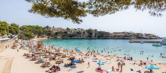Vakantiehuis 'Es Cantonet' met privé open terras en Wi-Fi
