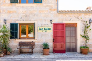 Exterior detail - Rural Experience in Mallorca: 'Can Colau' with Pool and Wi-Fi (Santa Margalida)