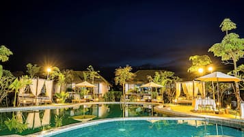 Outdoor pool, open 8:00 AM to 10:00 PM, pool umbrellas, sun loungers