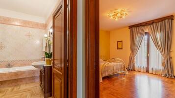 3 chambres, fer et planche Ă repasser, Wi-Fi gratuit, draps fournis