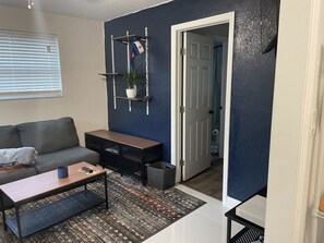 Living area - Comfortable and safe condo 15 minutes from beach. (Miami)