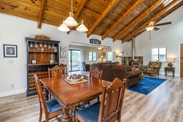 House, 4 Bedrooms | Interior