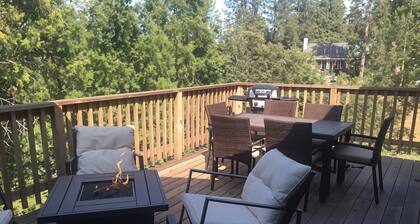 Grizzly Bear Lodge Rustic Cabin by Yosemite Region Resorts